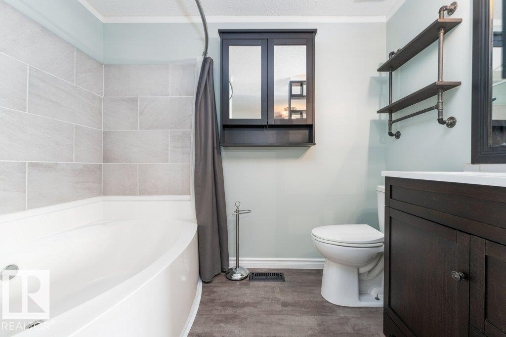 1506 Lakeview Road, Sherwood Park