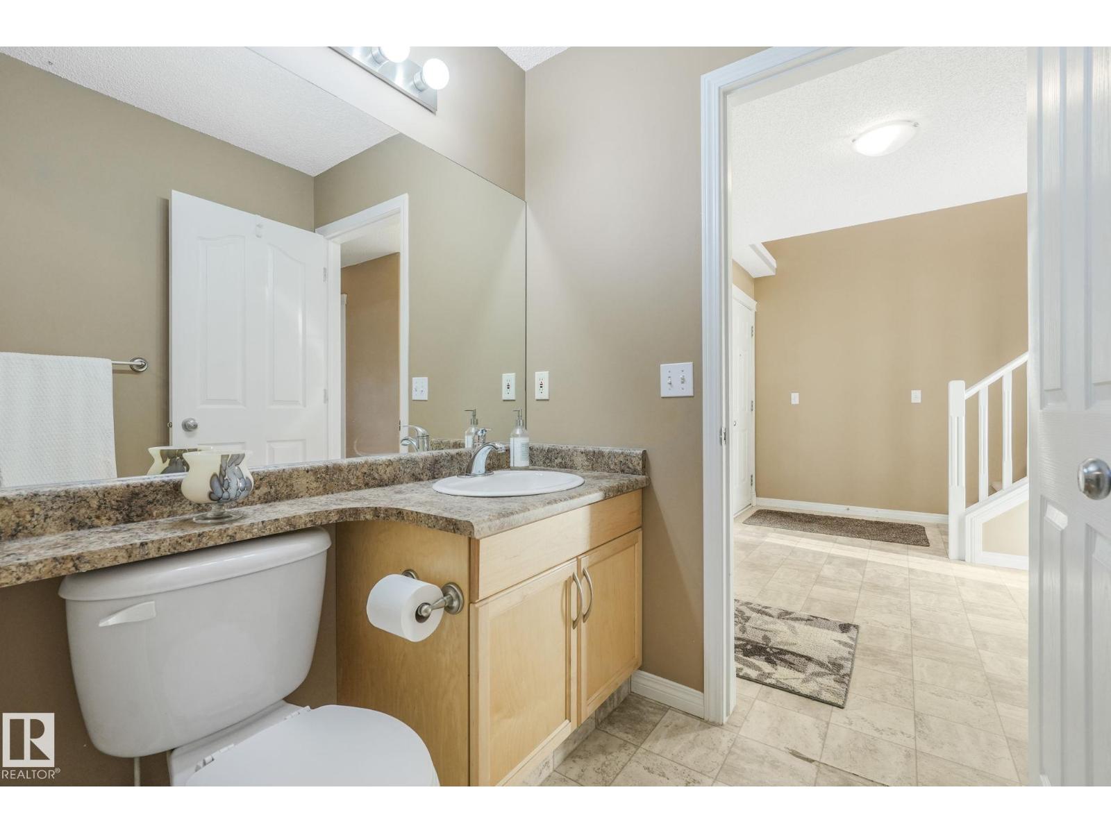 233 Westwood LN, Fort Saskatchewan