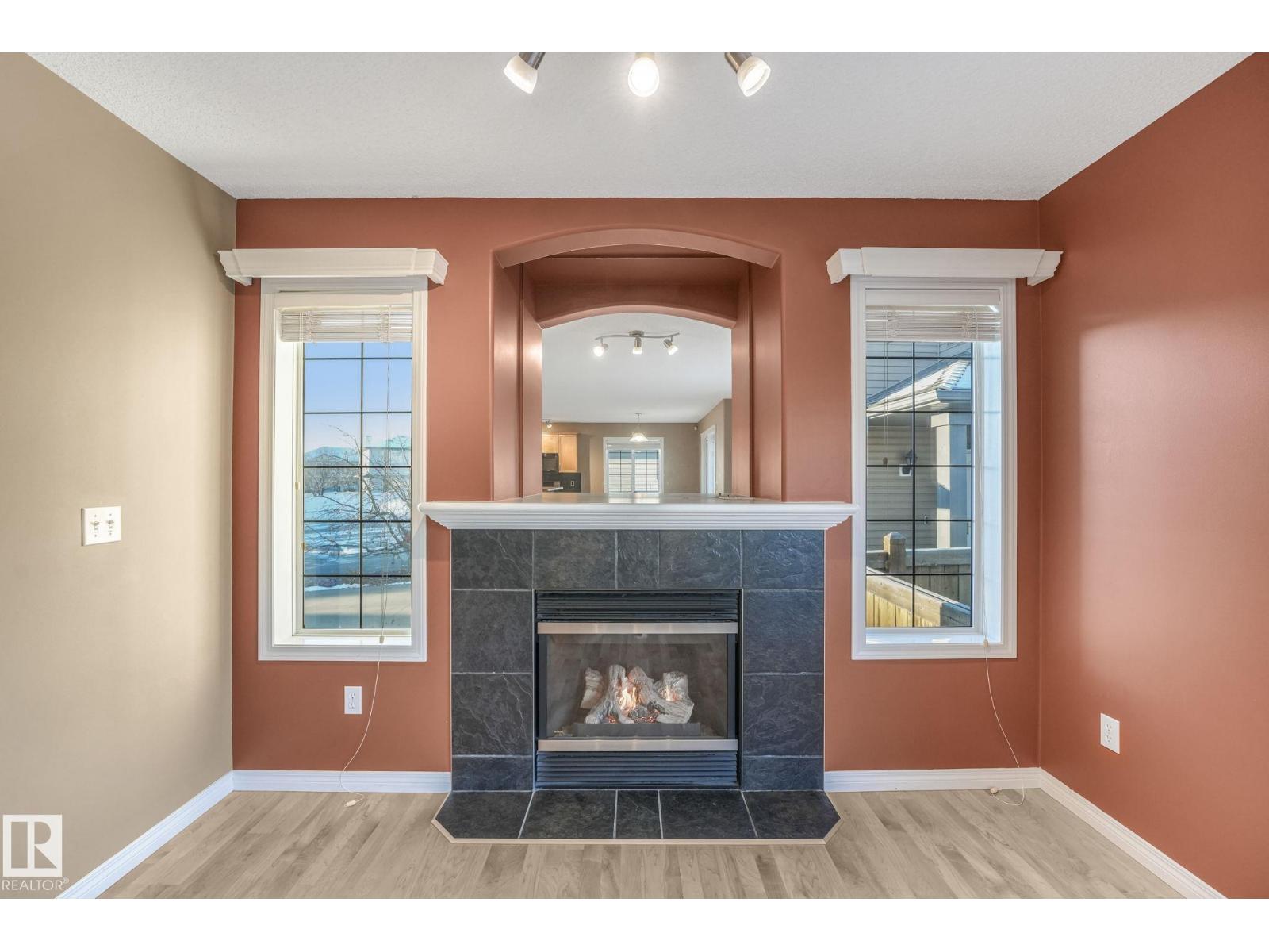 233 Westwood LN, Fort Saskatchewan