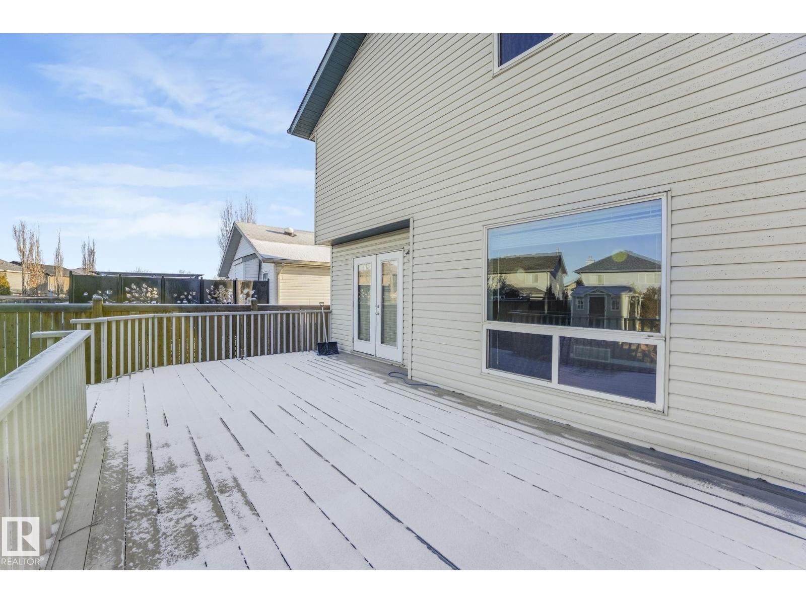 233 Westwood LN, Fort Saskatchewan