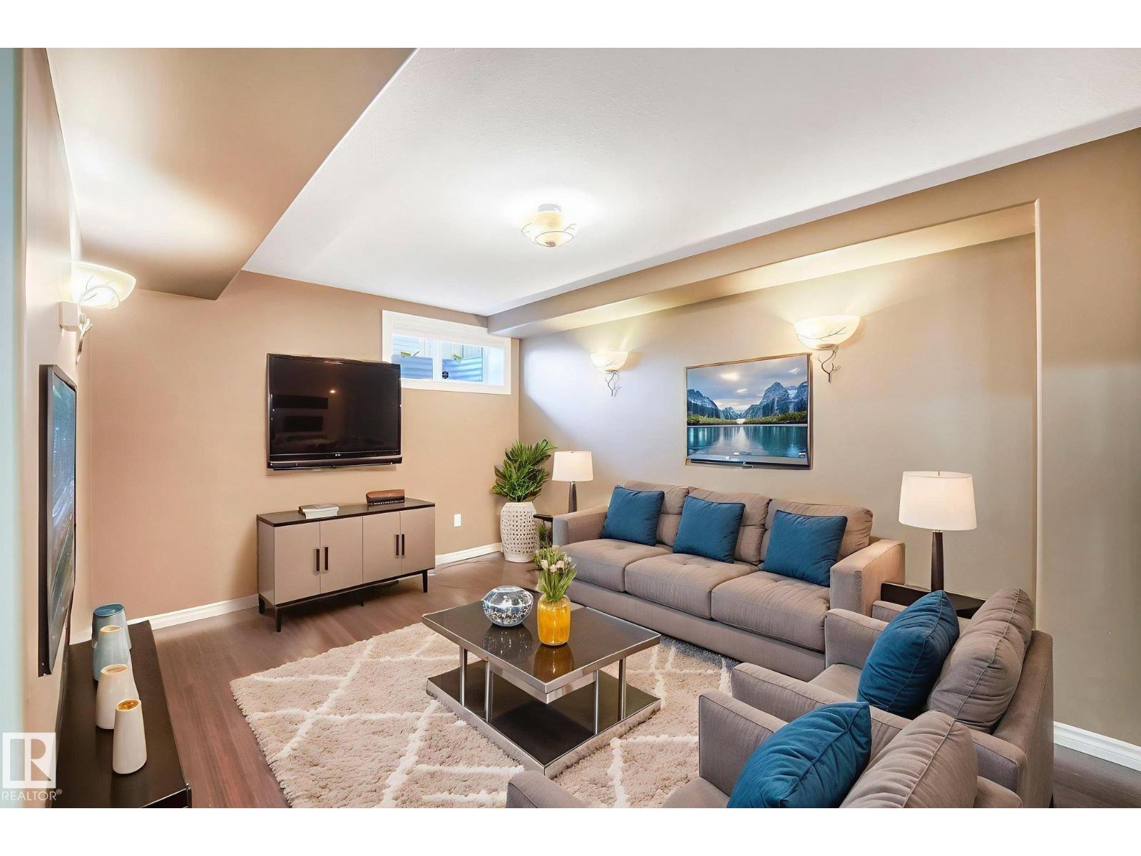 233 Westwood LN, Fort Saskatchewan