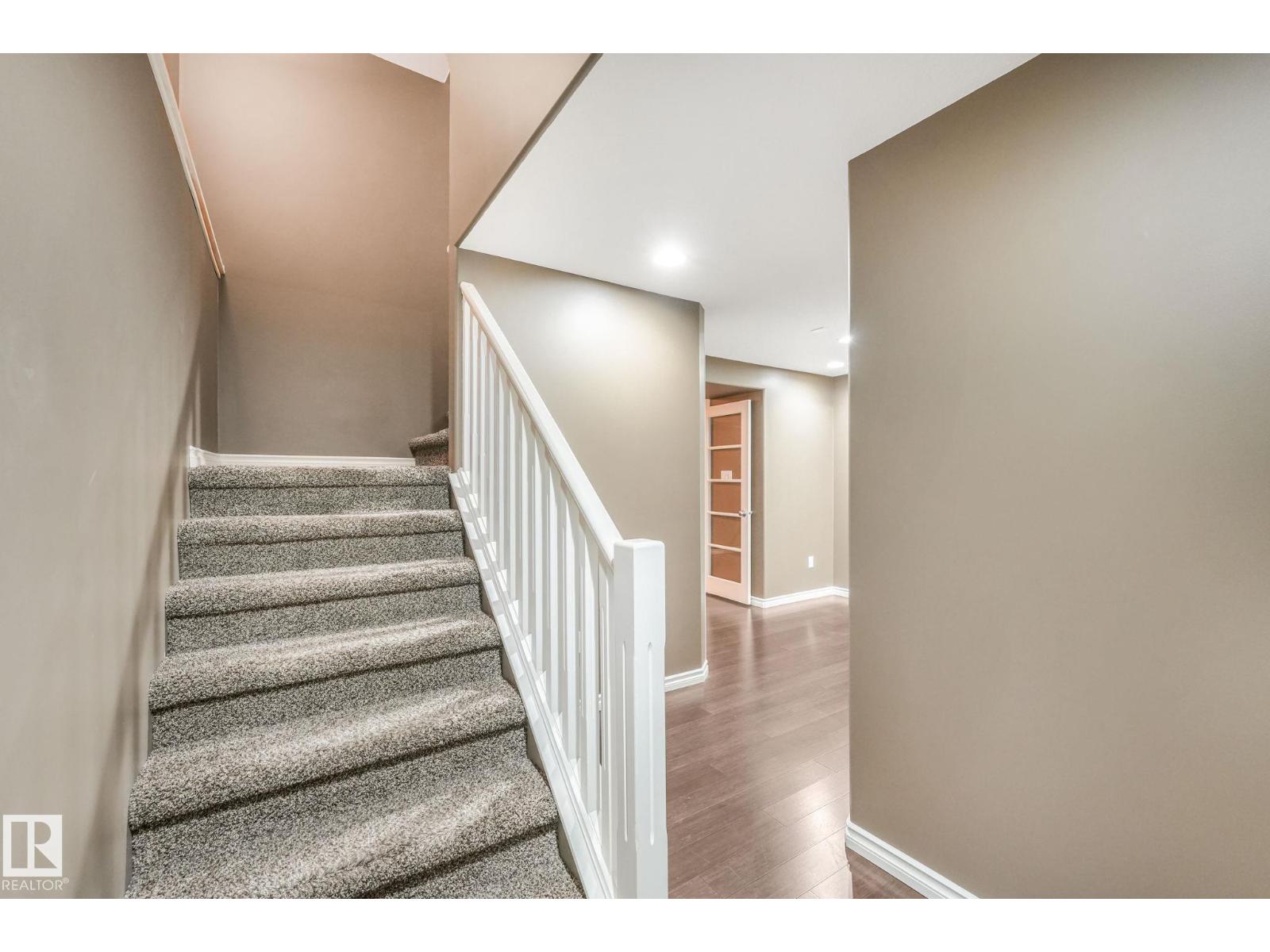 233 Westwood LN, Fort Saskatchewan