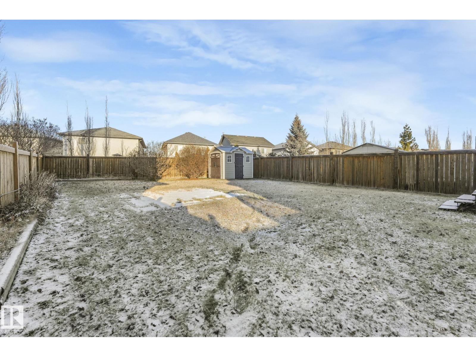 233 Westwood LN, Fort Saskatchewan