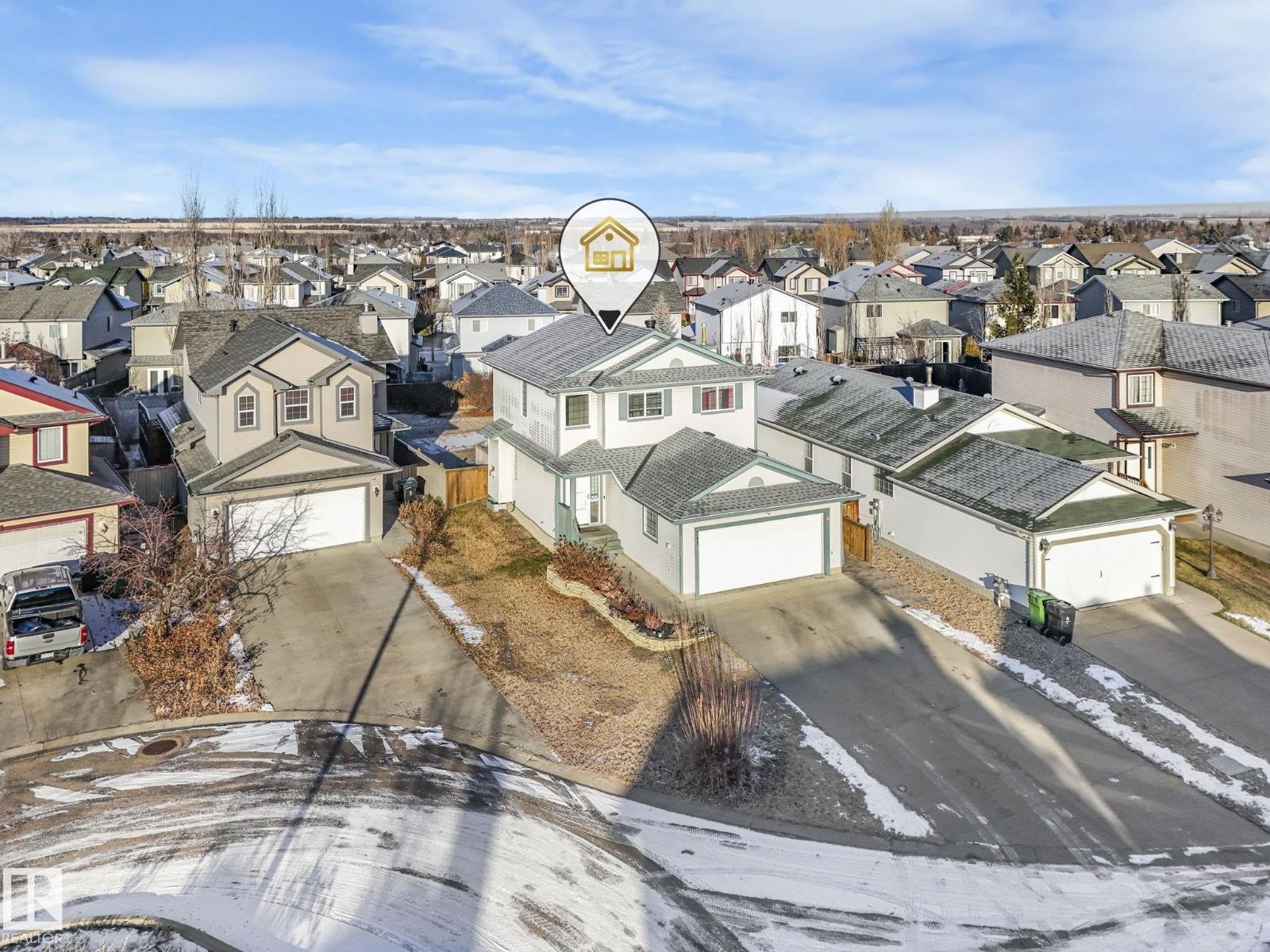 233 Westwood LN, Fort Saskatchewan