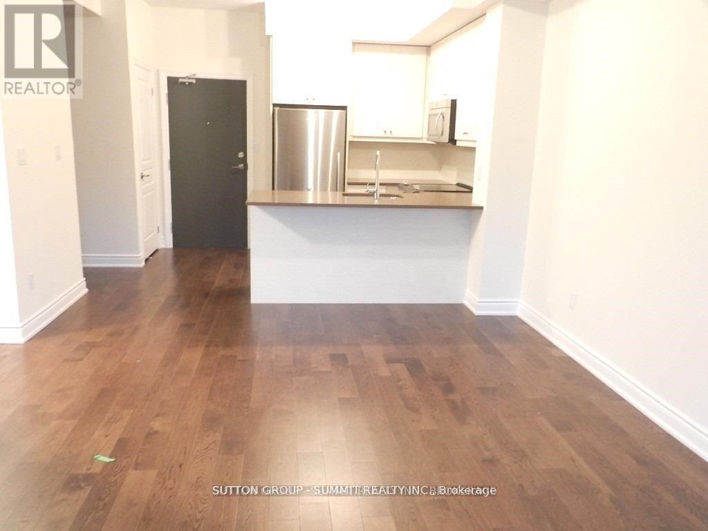 3170 Erin Mills Unit 112 photo 5