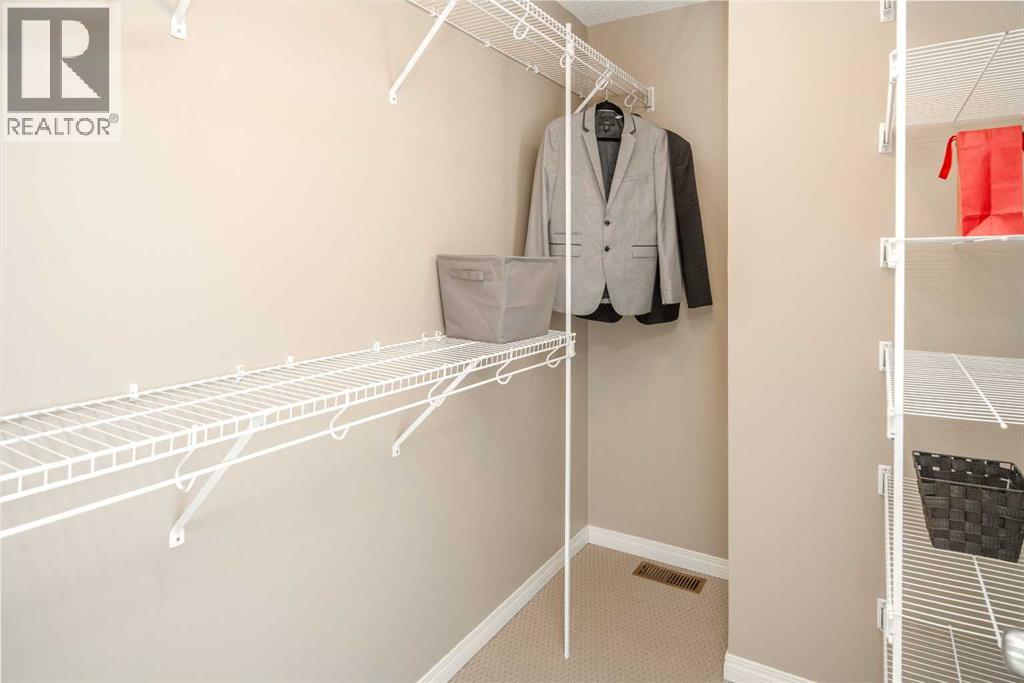 Single Family House for Sale in  Aspen Stone Road SW Aspen Woods Calgary 