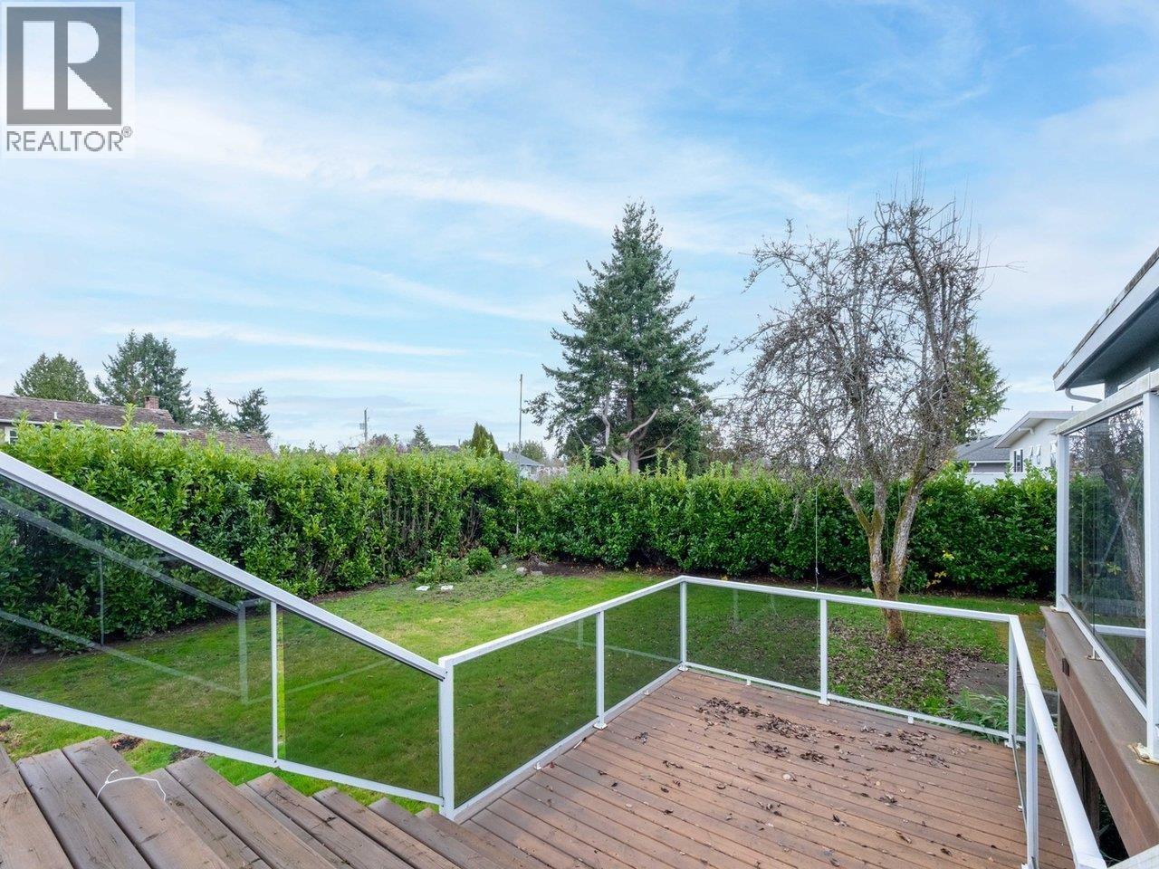 5247 10A Avenue, Delta