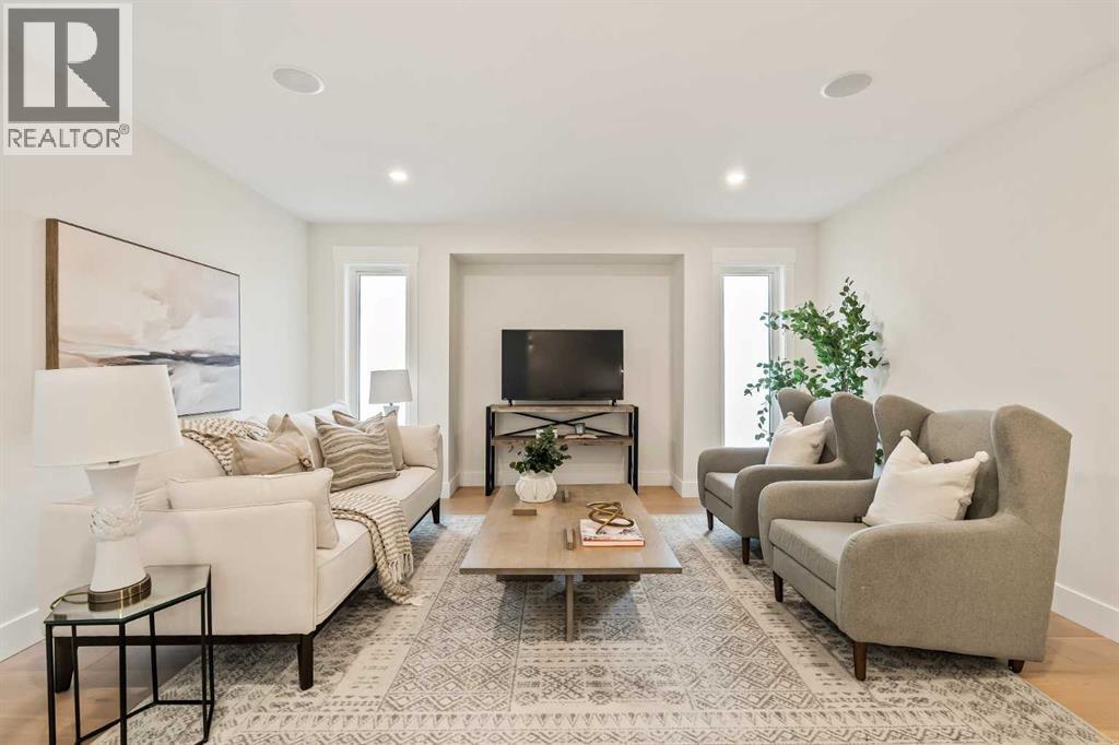 Single Family House for Sale in   Street SW Killarney/Glengarry Calgary 