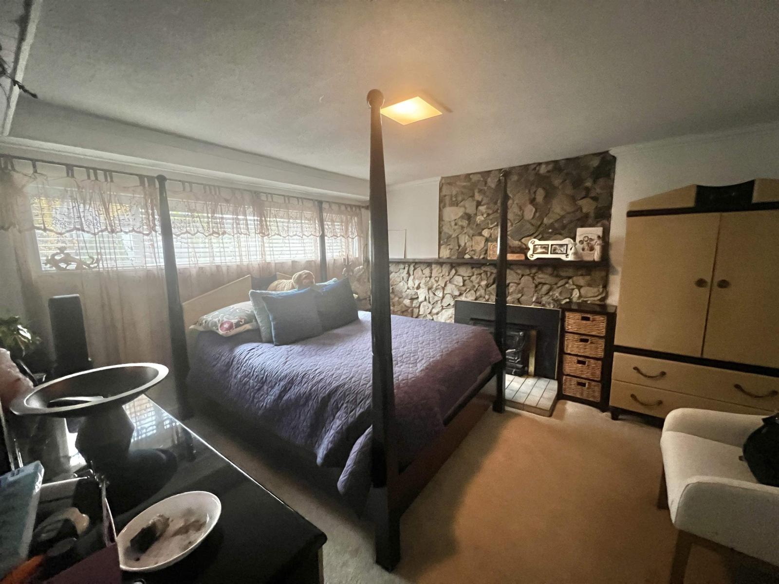 12542 GROVE CRESCENT, Surrey