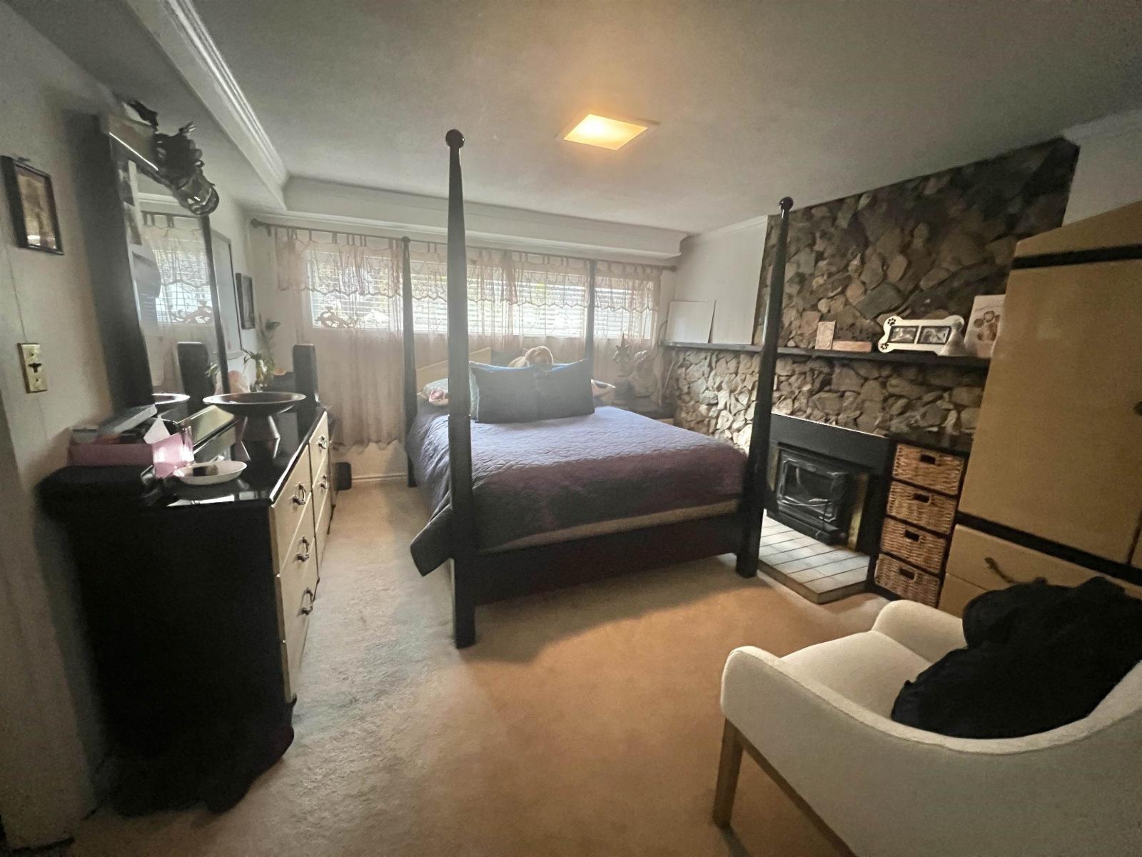 12542 GROVE CRESCENT, Surrey