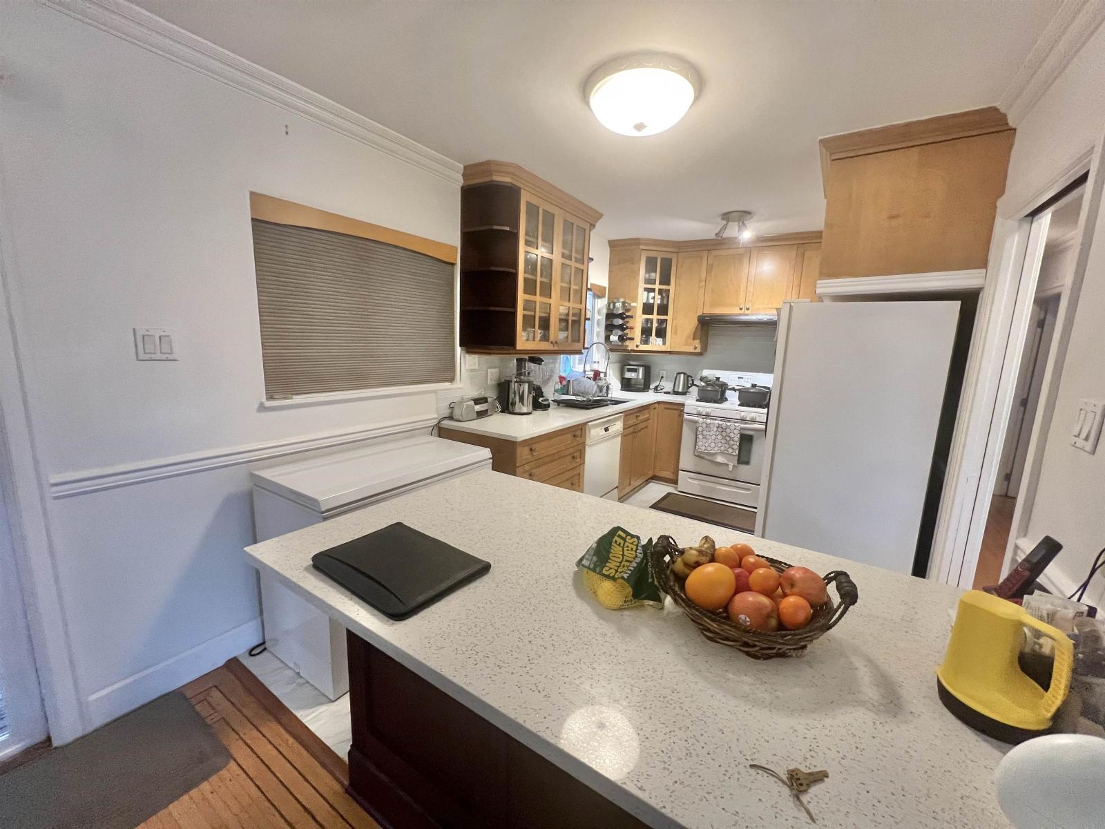 12542 GROVE CRESCENT, Surrey