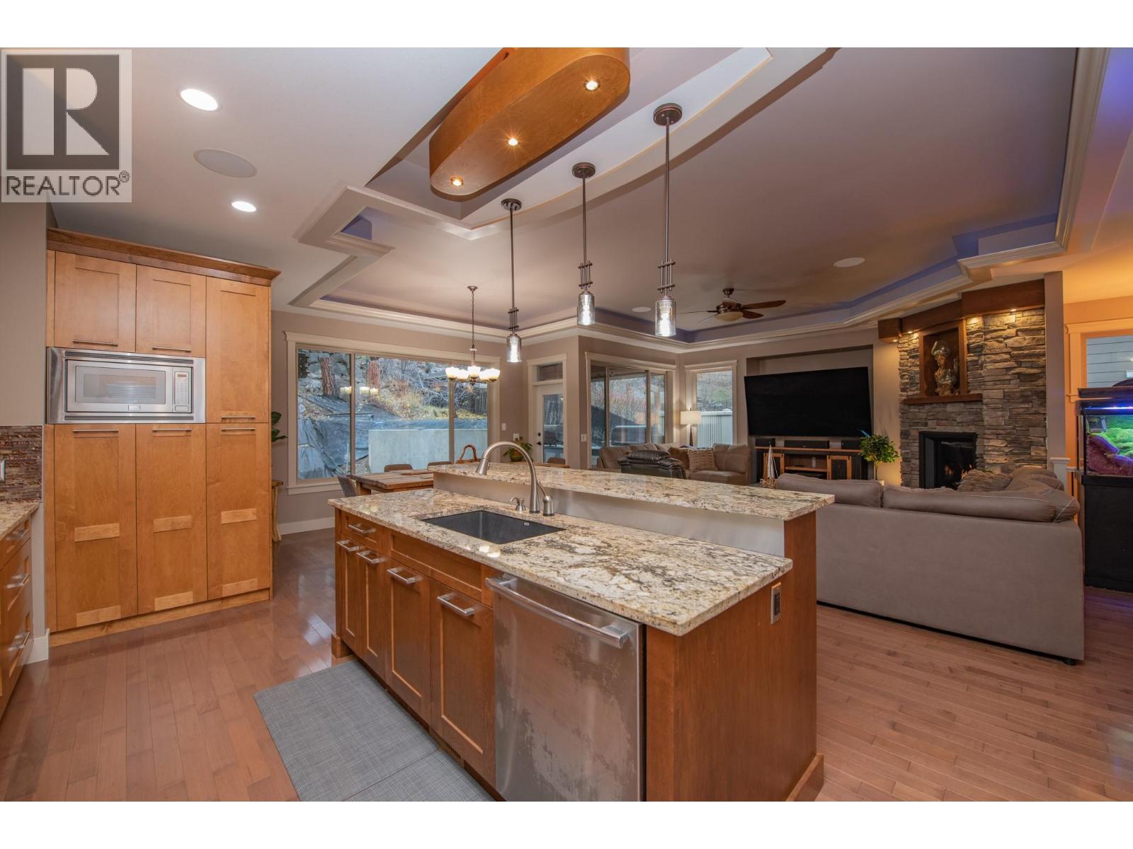  1998 Hidden Ridge Place, Kelowna