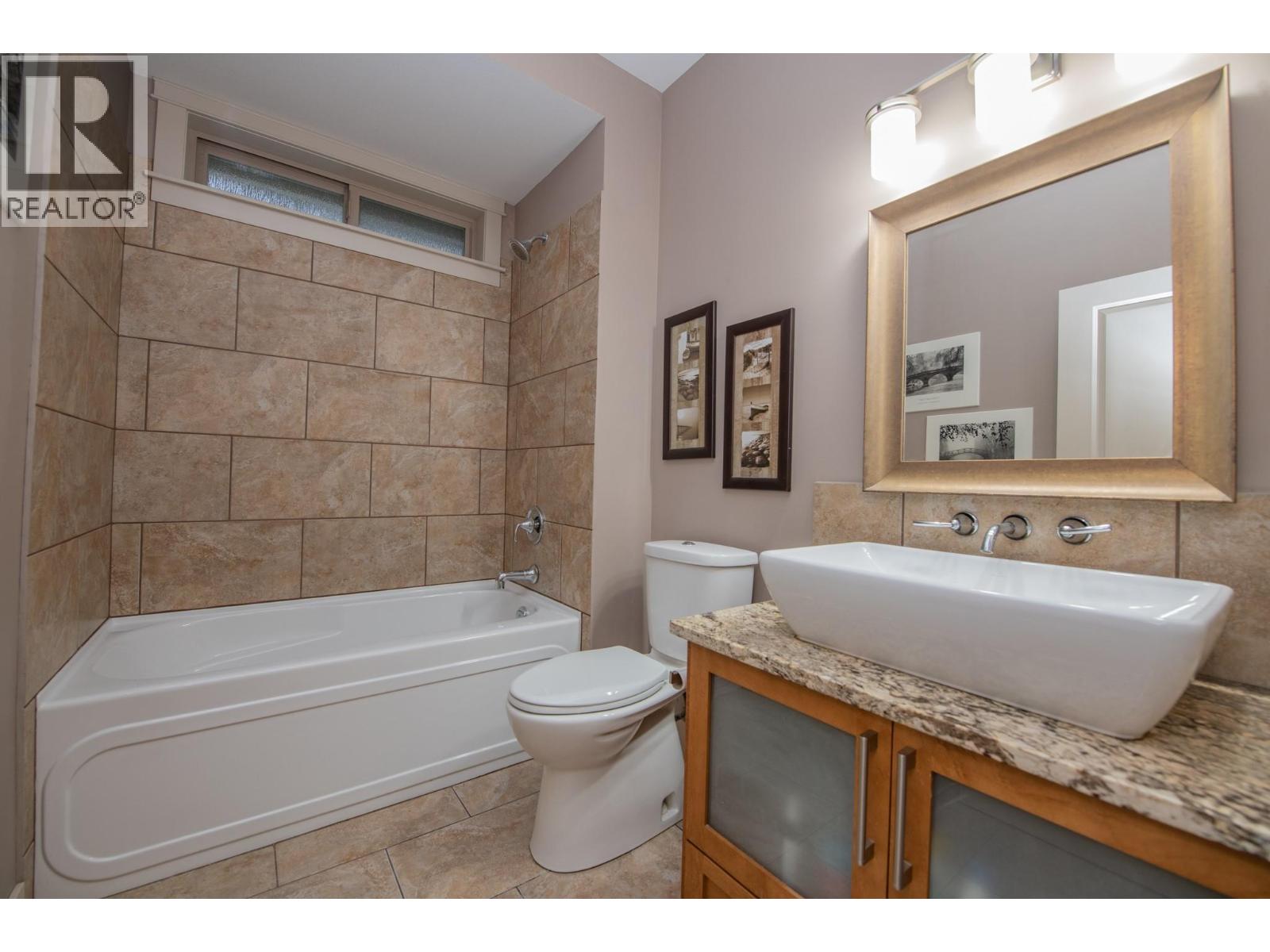  1998 Hidden Ridge Place, Kelowna