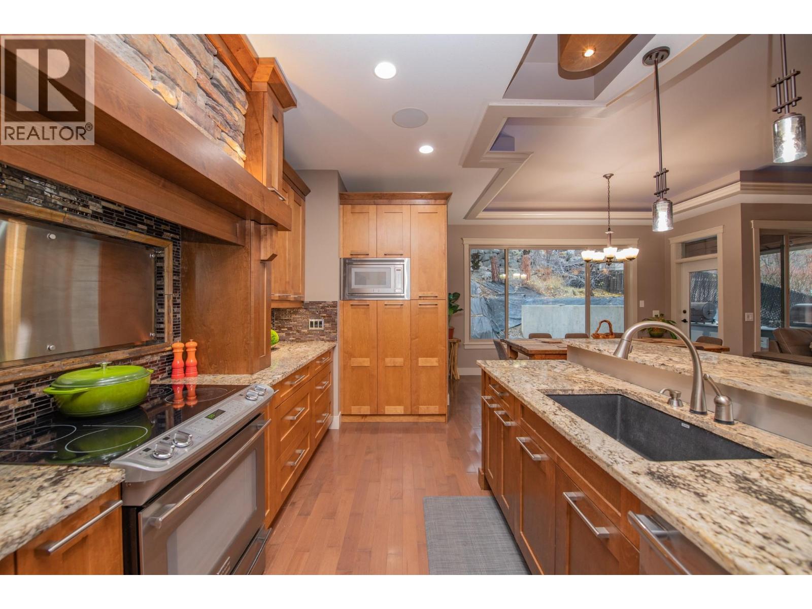  1998 Hidden Ridge Place, Kelowna