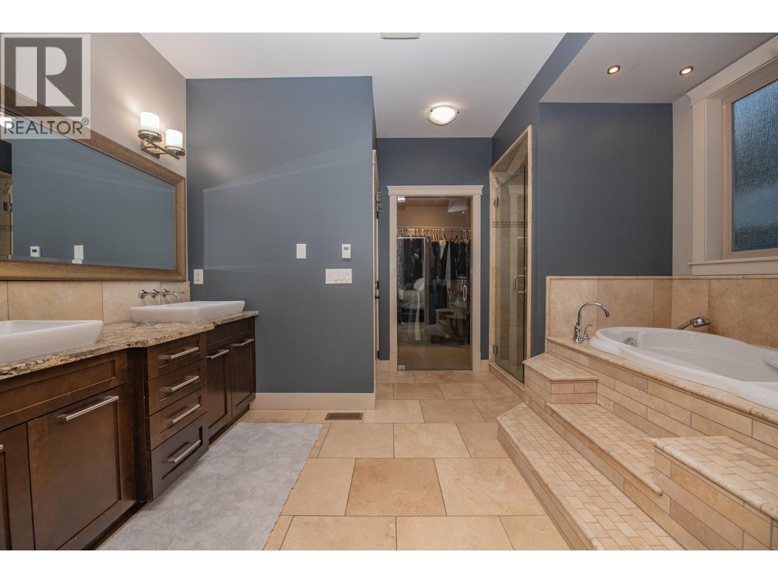  1998 Hidden Ridge Place, Kelowna