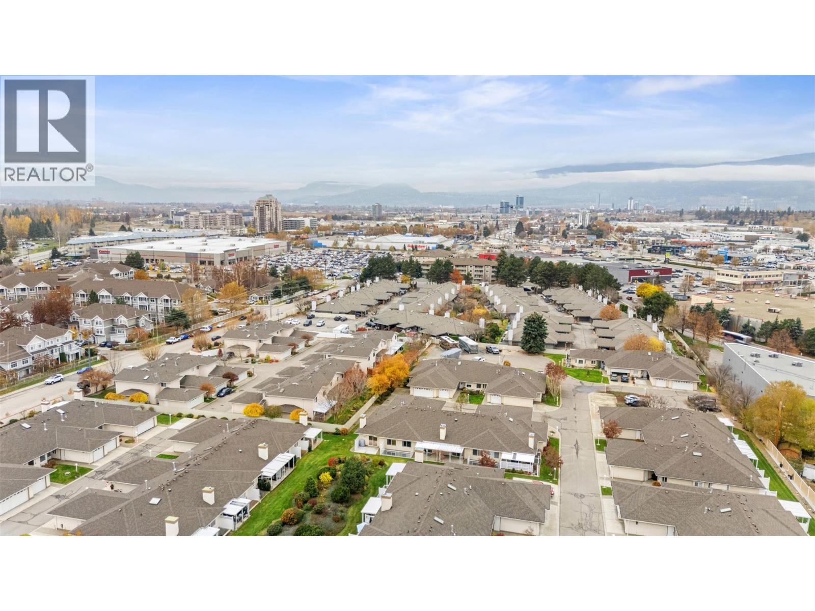 18 1874 Parkview Crescent, Kelowna