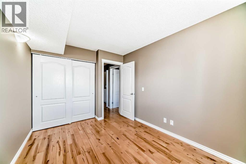 Single Family House for Sale in    Street NW St Andrews Heights Calgary 
