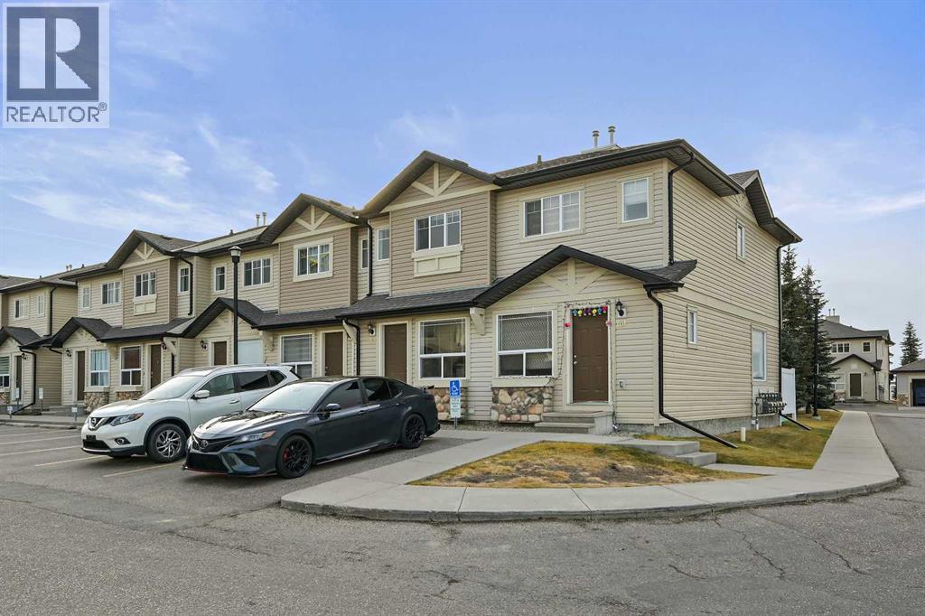 Single Family House for Sale in  Saddlebrook Point NE Saddle Ridge Calgary 