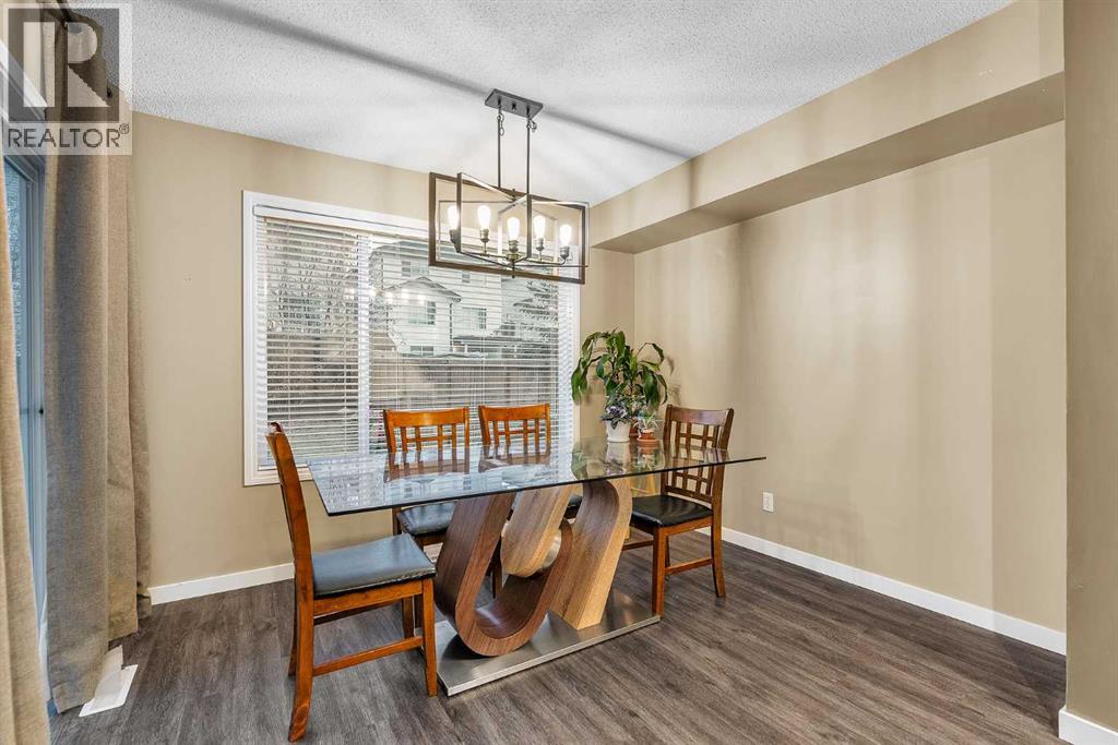 Single Family House for Sale in  Evansmeade Point NW Evanston Calgary 