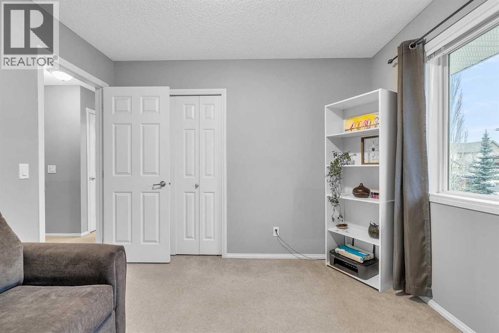 Single Family House for Sale in  Evansmeade Point NW Evanston Calgary 