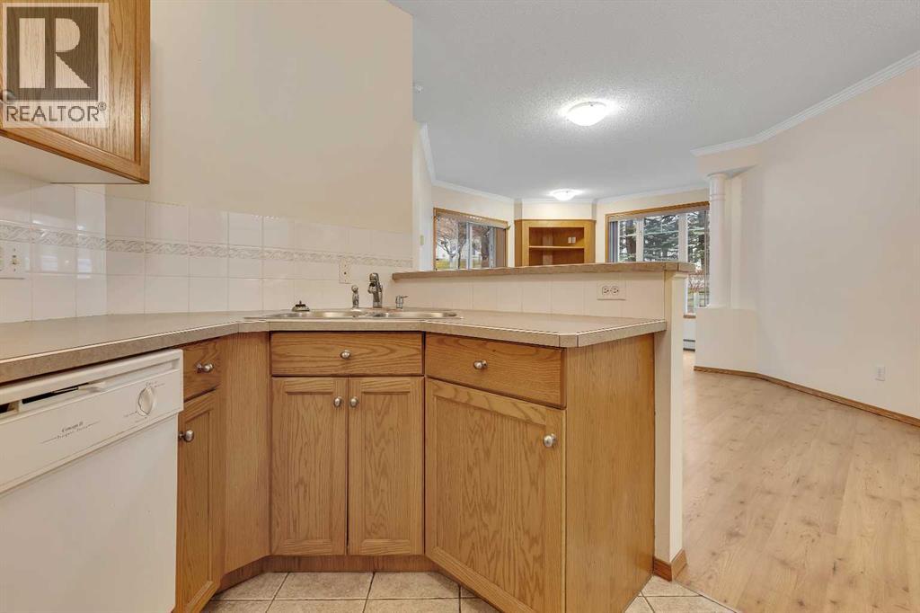 Single Family House for Sale in   Edgeridge Terrace NW Edgemont Calgary 