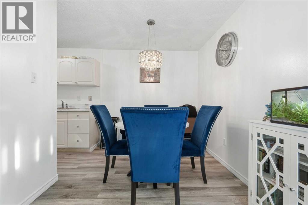 Single Family House for Sale in   Elbow Drive SW Haysboro Calgary 