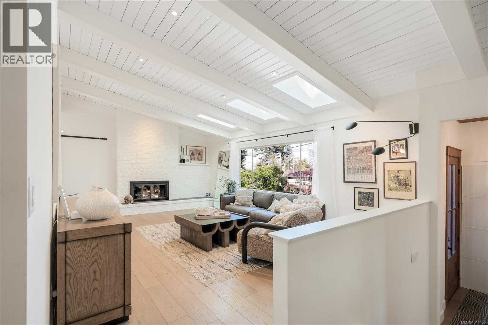  1941 Appleton Place, Saanich