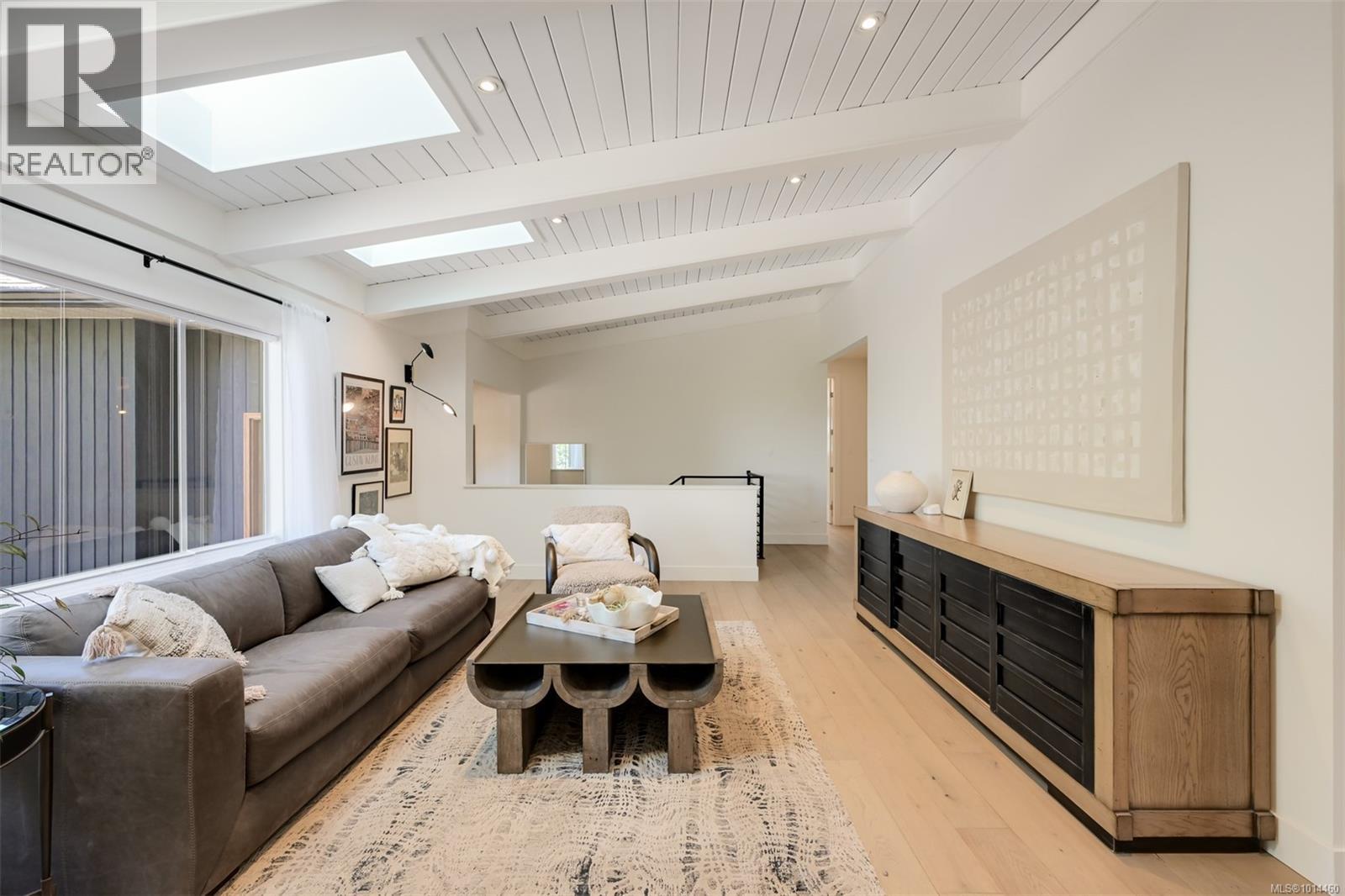  1941 Appleton Place, Saanich