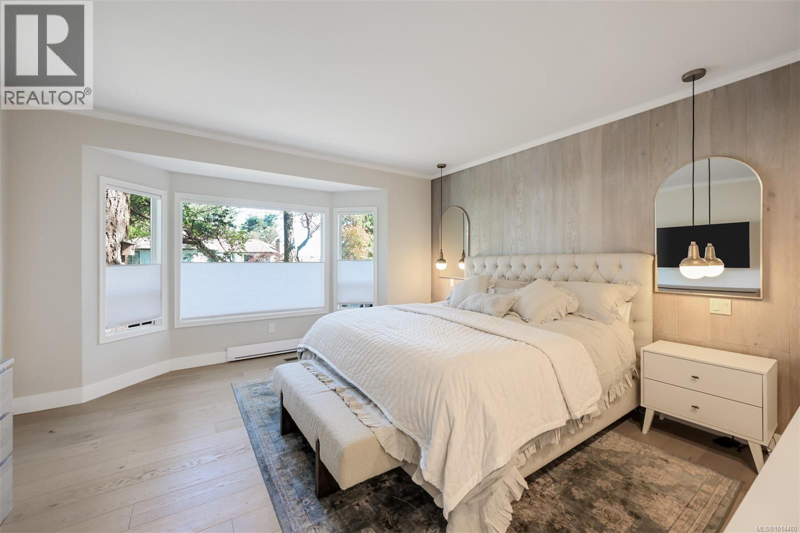  1941 Appleton Place, Saanich