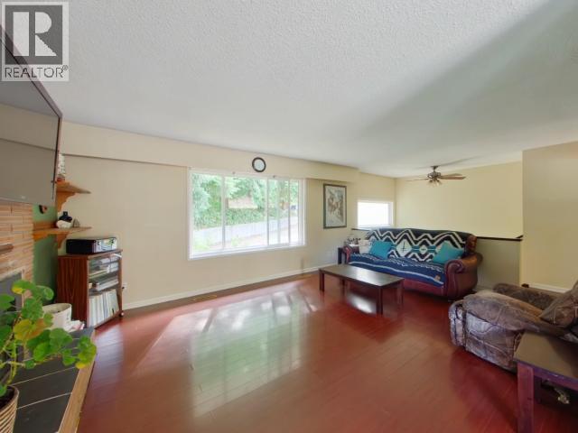 5395 YUKON AVE, Powell River