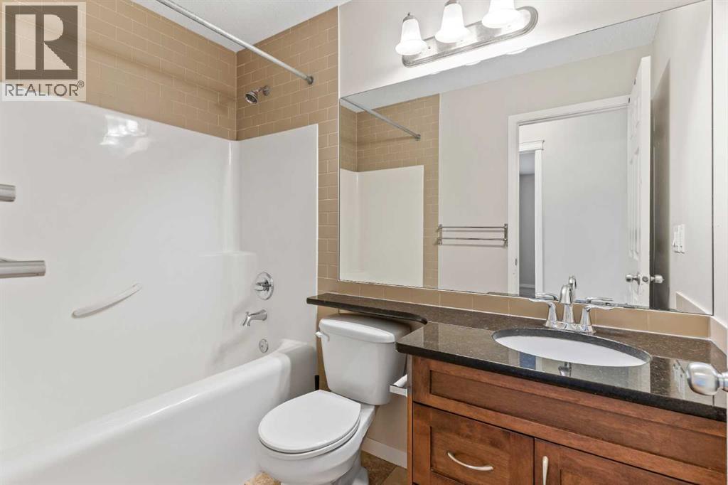 Single Family House for Sale in  Auburn Glen Common SE Auburn Bay Calgary 