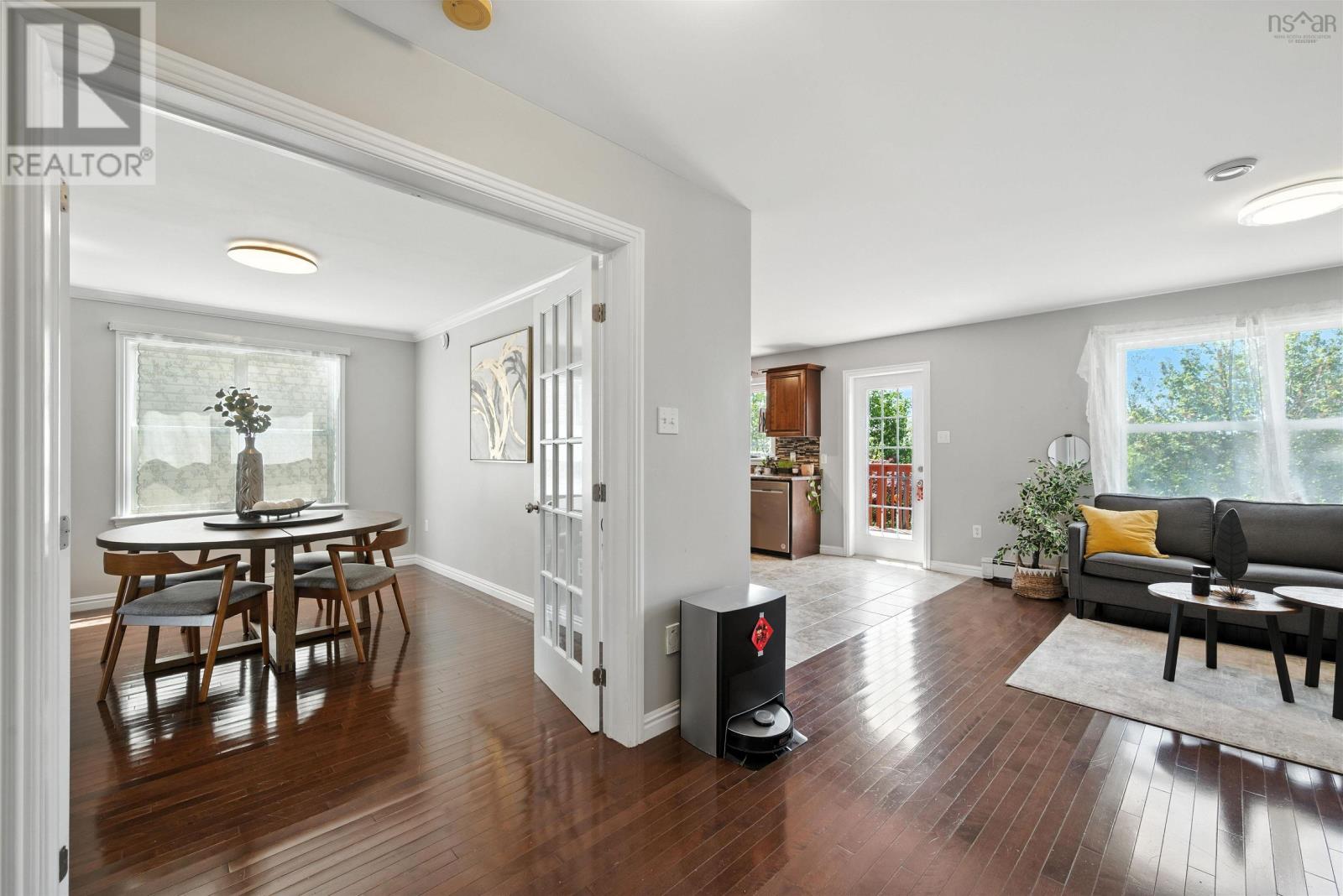 Property 38 of 48 of 46 Fathom Court