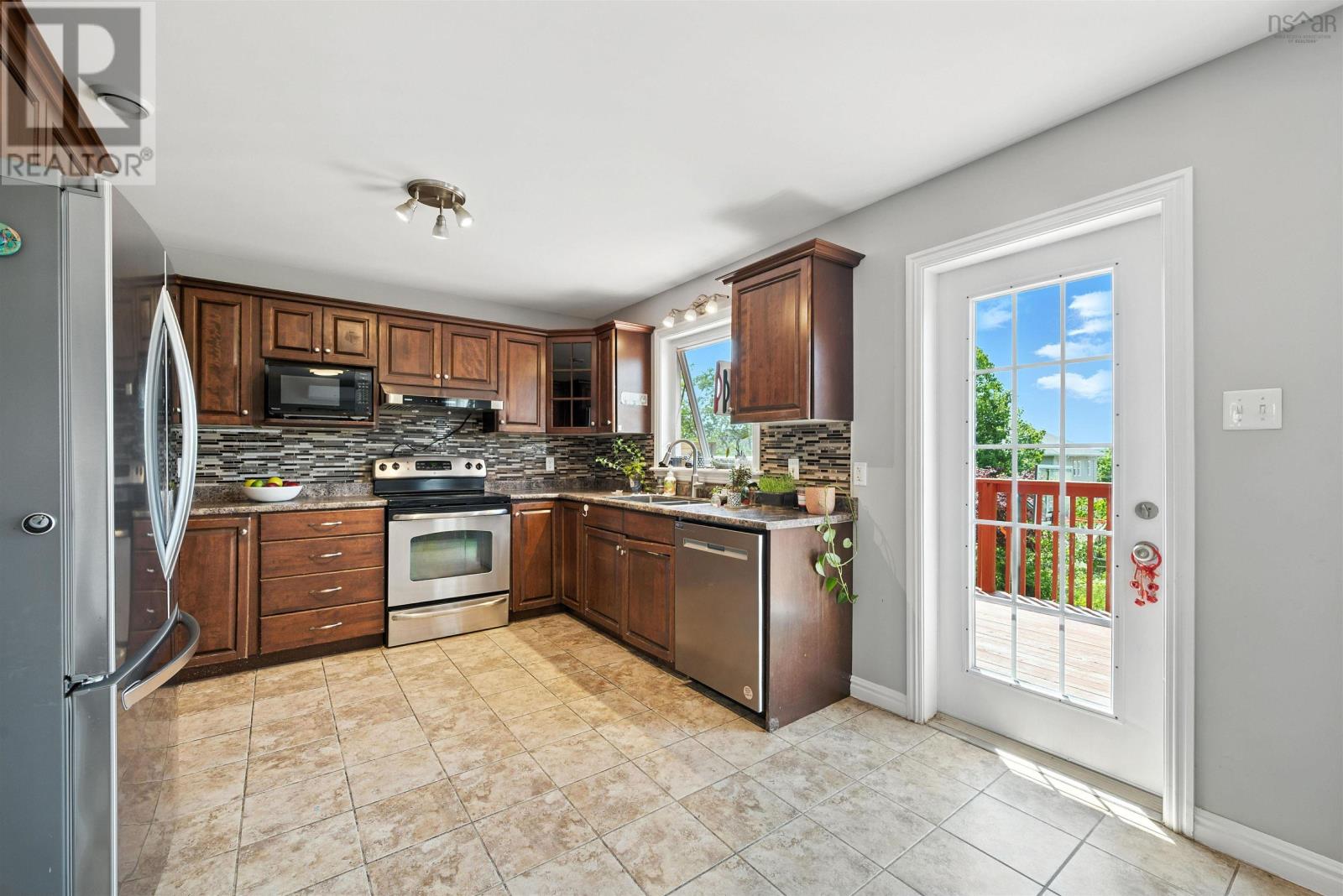 Property 2 of 48 of 46 Fathom Court