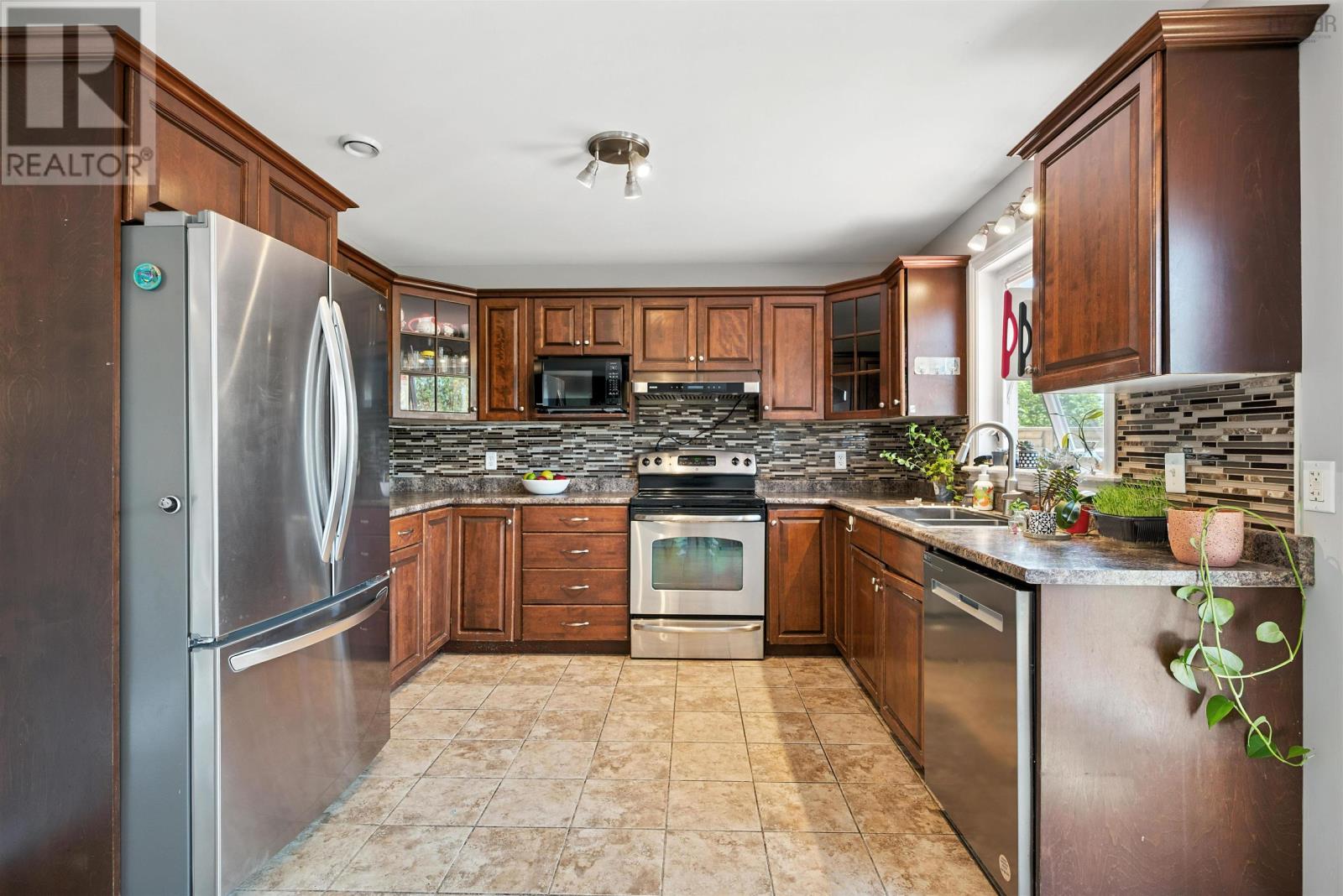 Property 46 of 48 of 46 Fathom Court