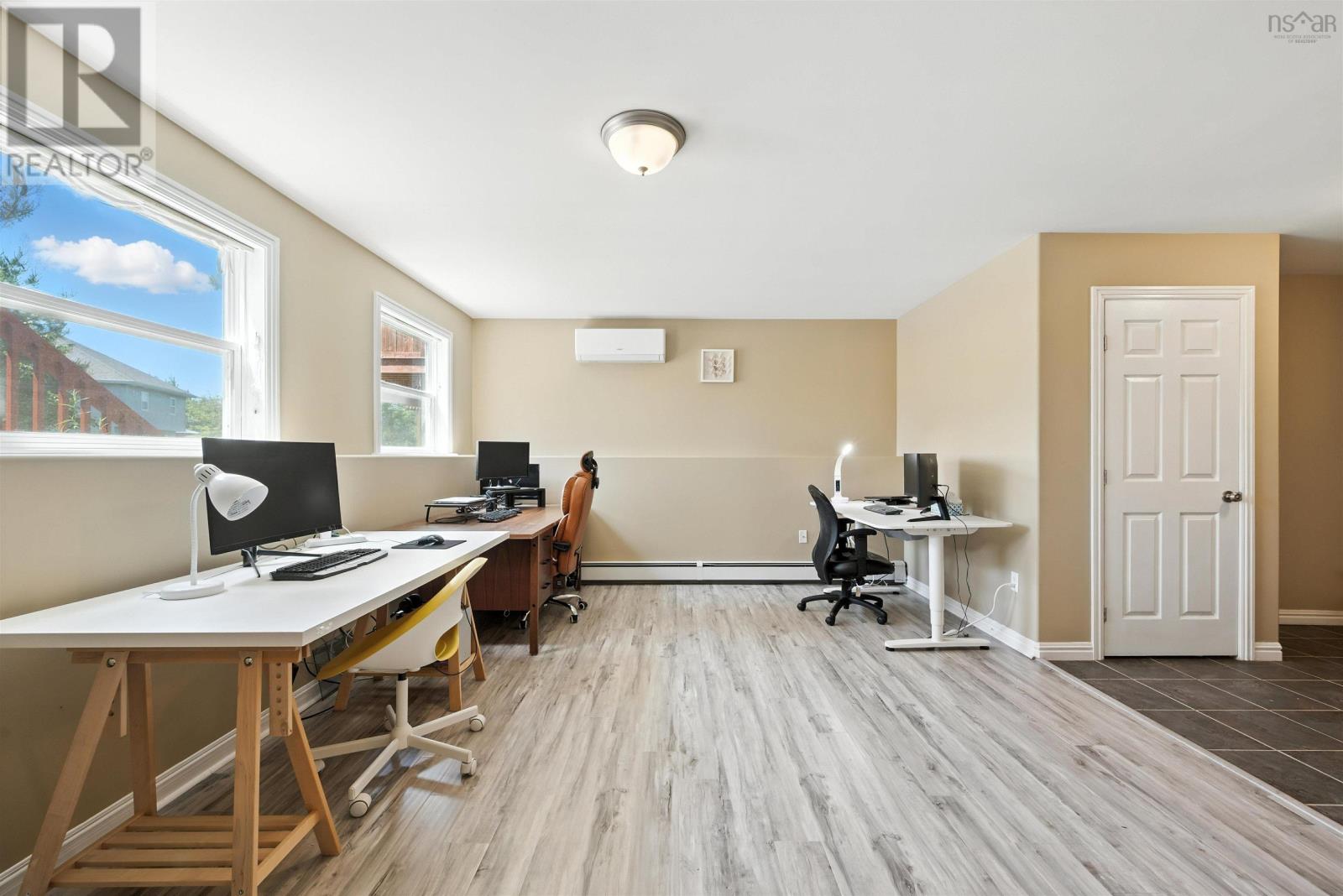 Property 21 of 48 of 46 Fathom Court