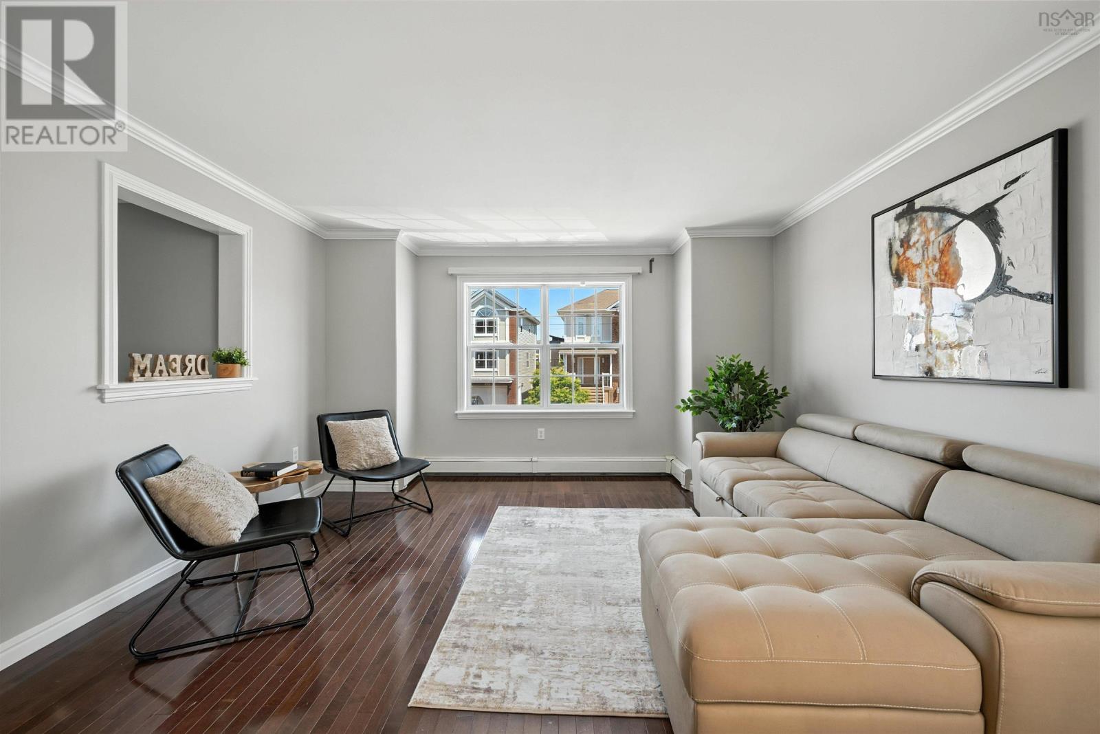 Property 42 of 48 of 46 Fathom Court