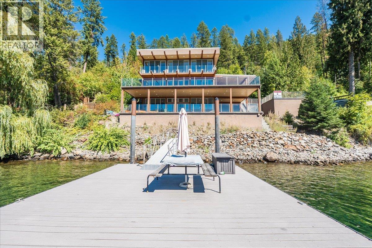 2411 Sunset Drive, Christina Lake