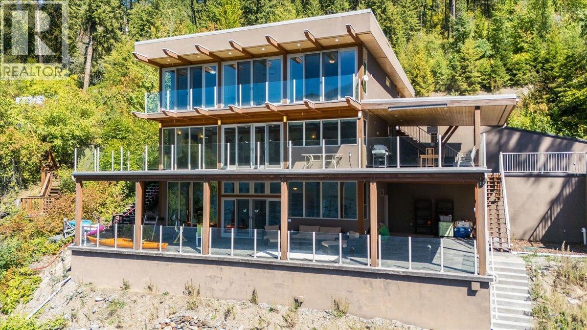 2411 Sunset Drive, Christina Lake