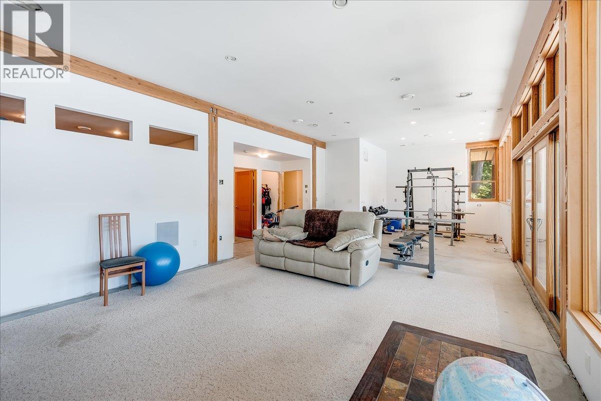 2411 Sunset Drive, Christina Lake