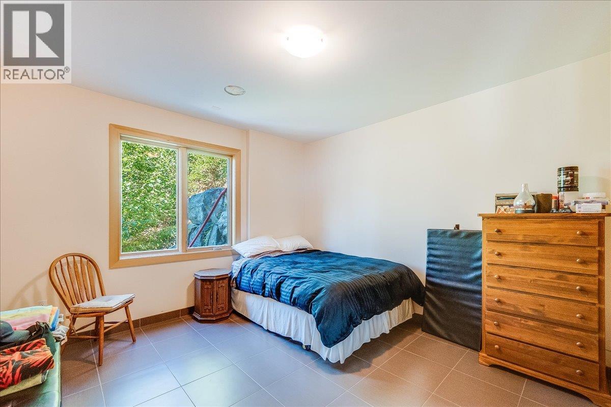 2411 Sunset Drive, Christina Lake