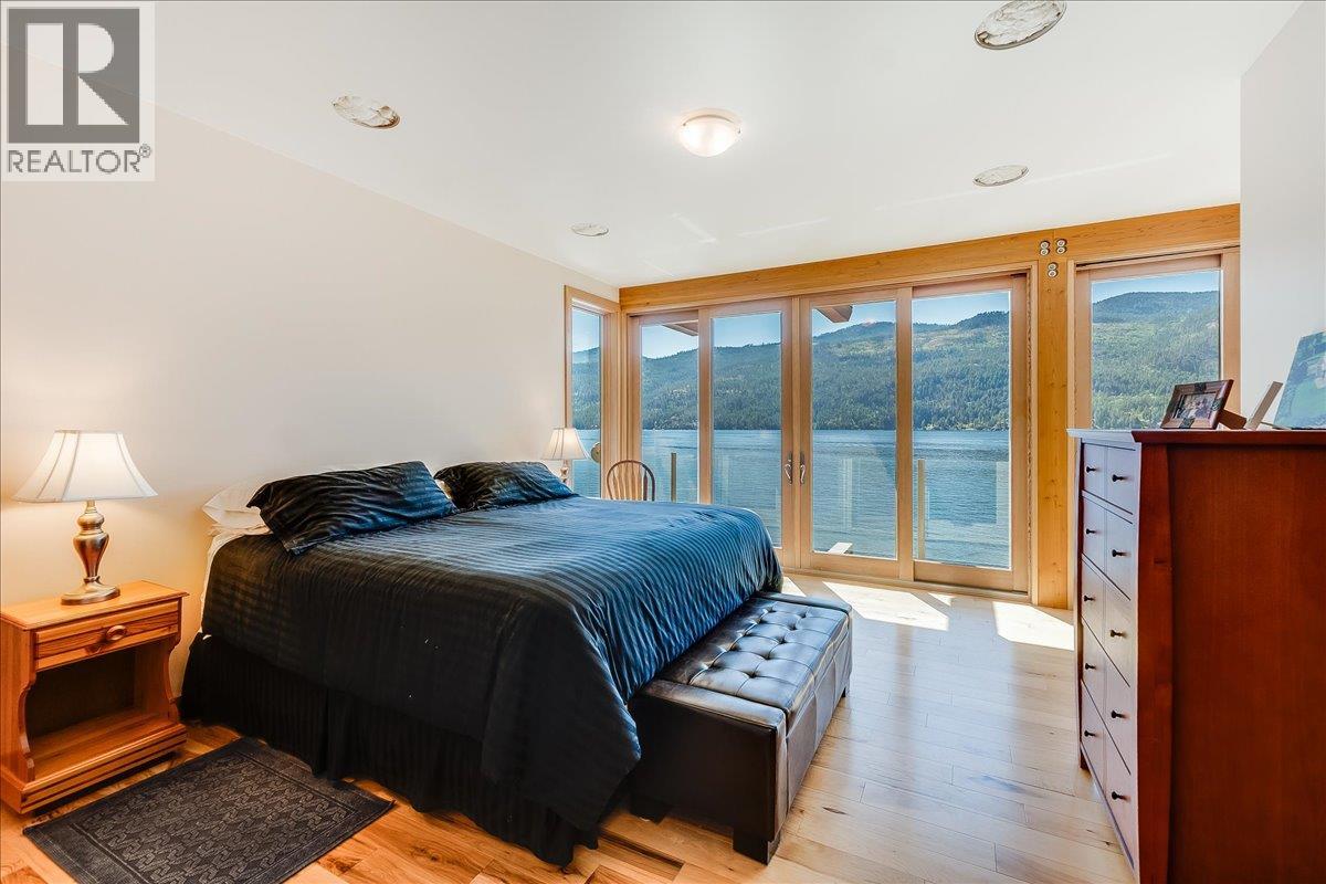 2411 Sunset Drive, Christina Lake