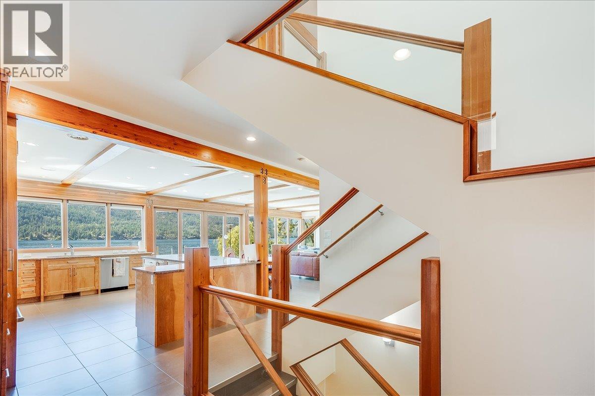 2411 Sunset Drive, Christina Lake