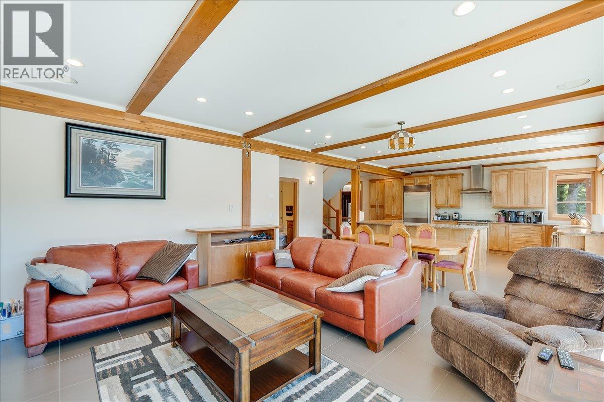 2411 Sunset Drive, Christina Lake