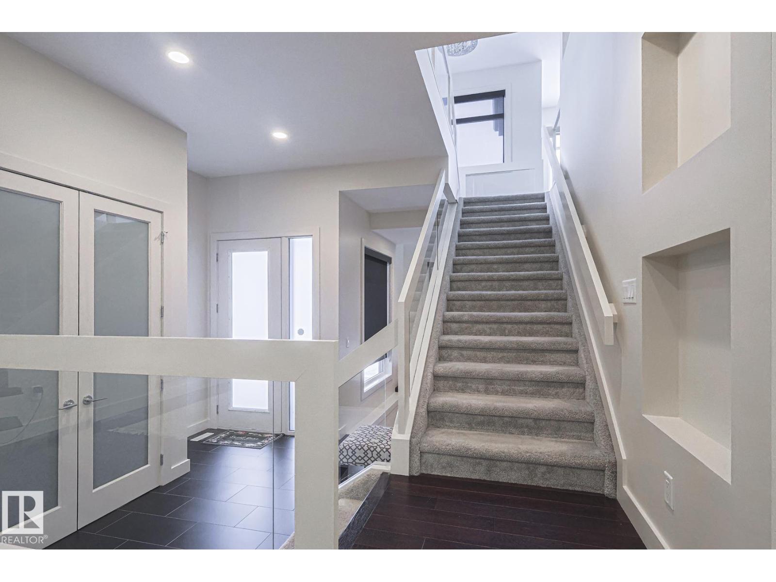 1116 HAINSTOCK GREEN GR SW, Edmonton