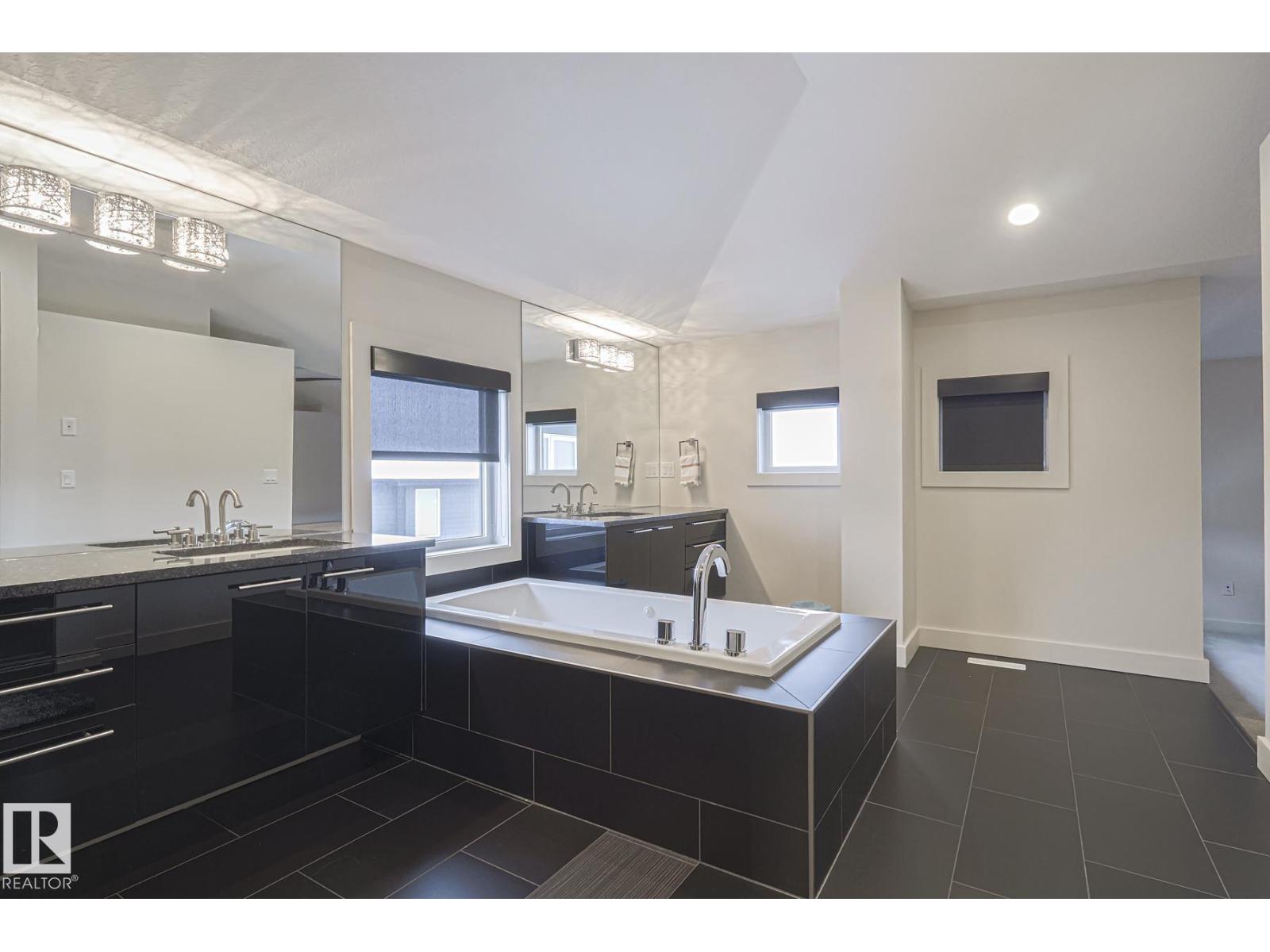 1116 HAINSTOCK GREEN GR SW, Edmonton