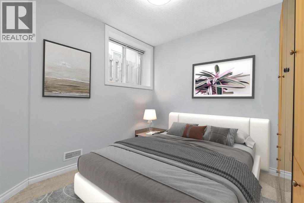 Single Family House Bi-level for Sale in    Avenue SW Windsor Park Calgary 