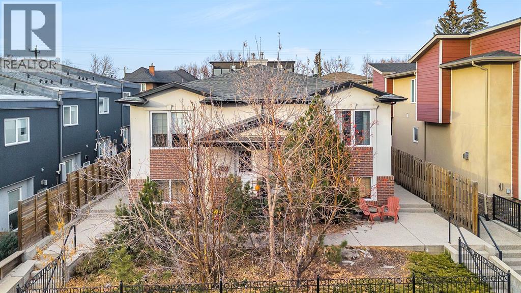 2, 534 56 Avenue SW, Calgary, Alberta