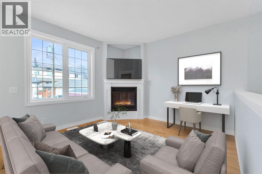 Single Family House Bi-level for Sale in    Avenue SW Windsor Park Calgary 