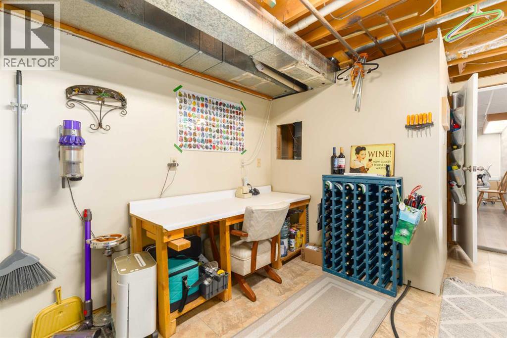 Single Family House Bi-level for Sale in  Whitlock Close NE Whitehorn Calgary 