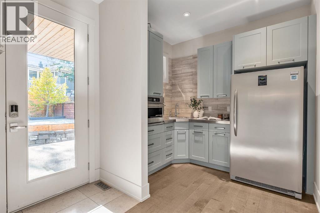 Single Family House for Sale in  Britannia Drive SW Elboya Calgary 